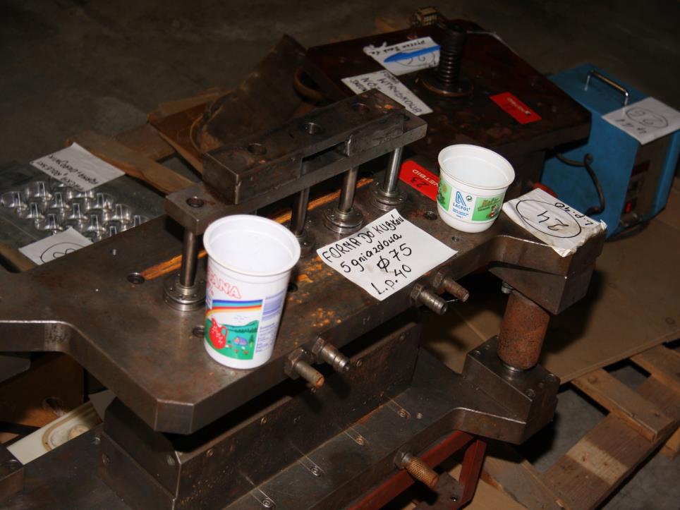 Plastic processing machines for plastic dishes-4